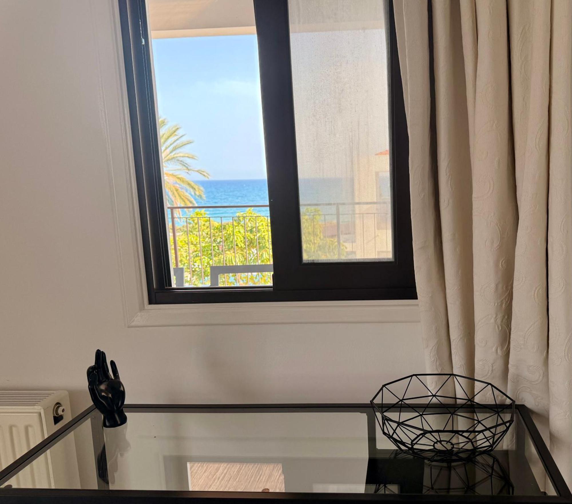 Villa Hera Agios Theodoros Dış mekan fotoğraf